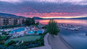 a beautiful picture in Kelowna hotels by the lakeside